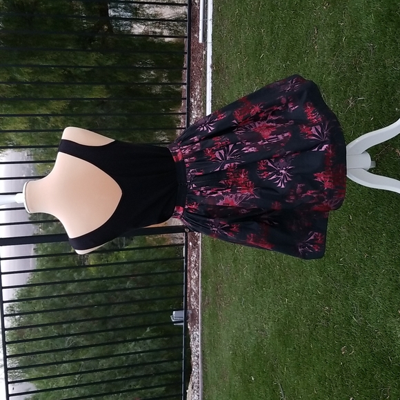 Alice + Olivia Skirt - Picture 4 of 10